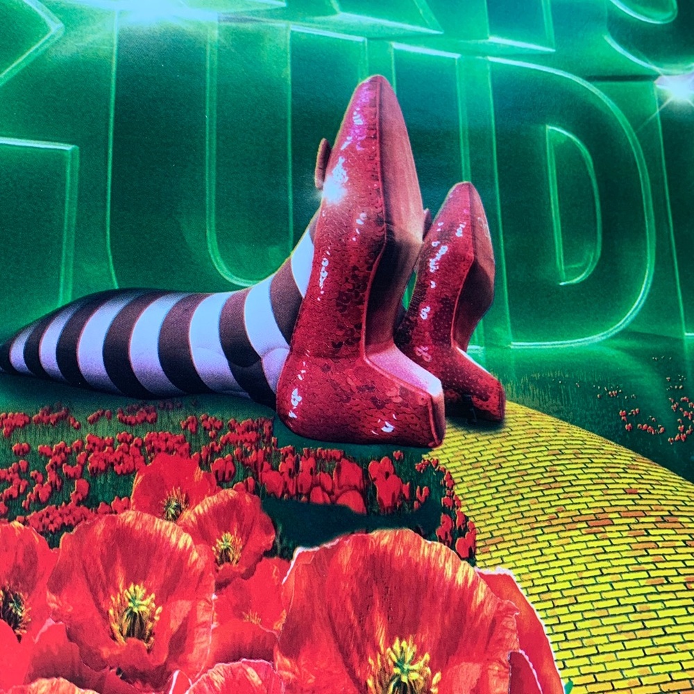 Las Vegas Weekly Fall Arts Guide Magazine wizard of Oz cover yellow bridge rd
